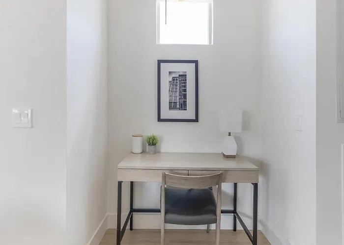Apartment Landing Beautiful 1Bd Pool *